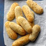 Tender Garlic Cheese Breadsticks