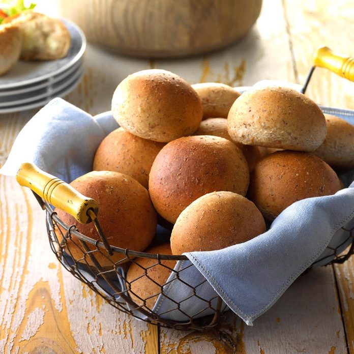 Tender Whole Wheat Rolls Exps Gbhrbz17 97949 C07 12 1b 1