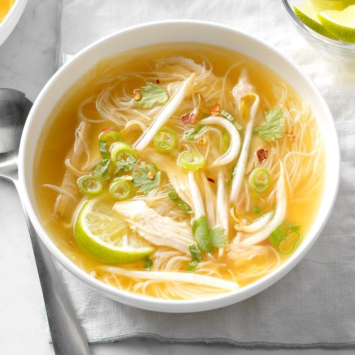 Thai Chicken Noodle Soup Exps Edsc17 196599 B03 16 4b 18