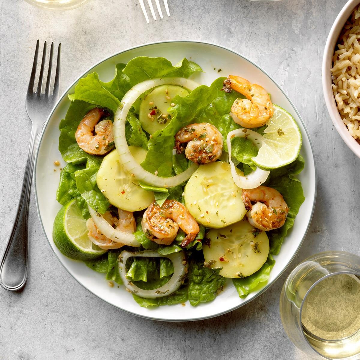 https://www.tasteofhome.com/wp-content/uploads/2018/01/Thai-Shrimp-Salad-for-2_EXPS_CF2BZ20_45566_E12_06_1b-7.jpg