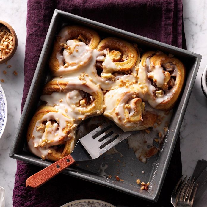 Brioches à la cannelle aux pommes au Caramel