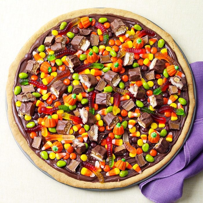 Trick Or Treat Pizza Exps93497 Th2379801b06 25 7bc Rms 7