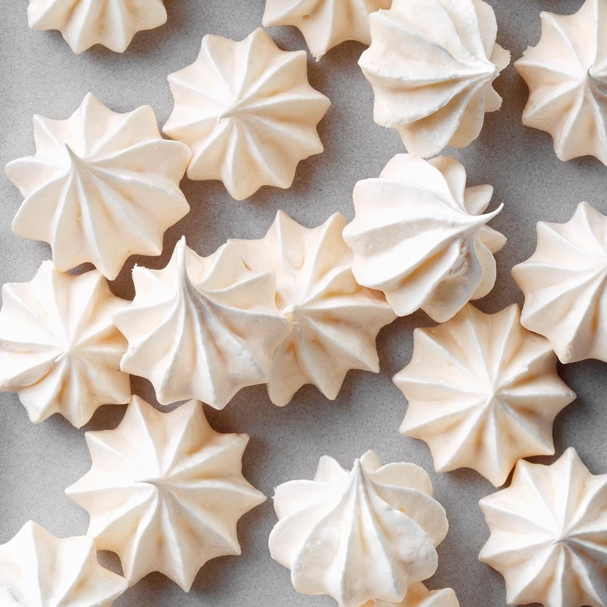 https://www.tasteofhome.com/wp-content/uploads/2018/01/Vanilla-Meringue-Cookies_EXPS_HCBZ22_45262_DR_06_02_10b.jpg