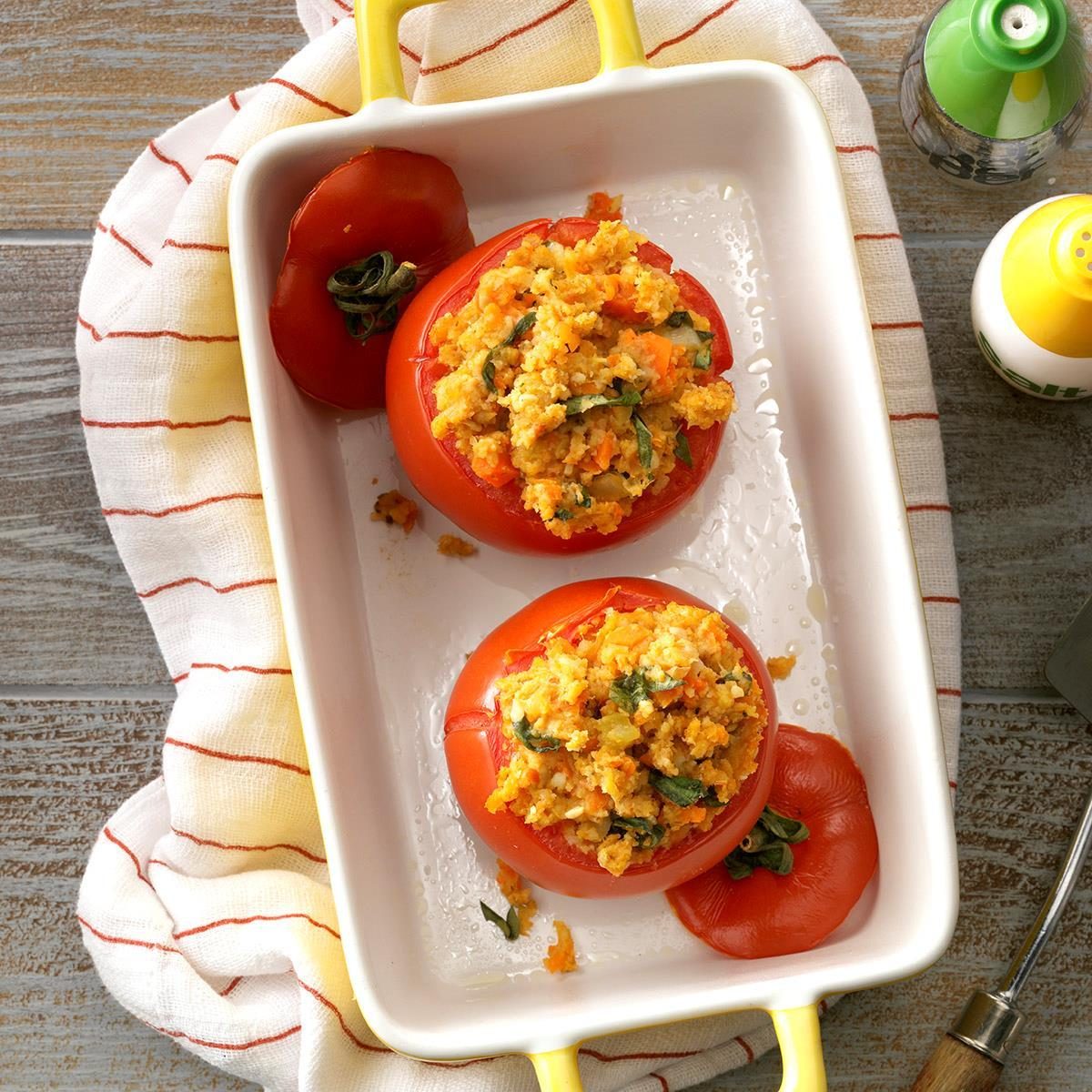 Veggie Stuffed Tomatoes Exps Cf2bz19 40111 C12 19 4b 3