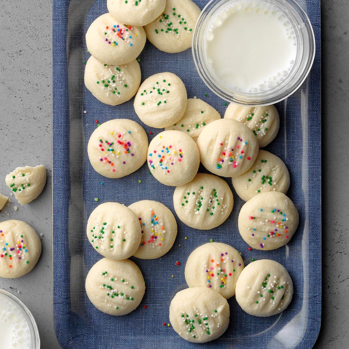 Canada Cornstarch Shortbread Cookies : Using either your ...