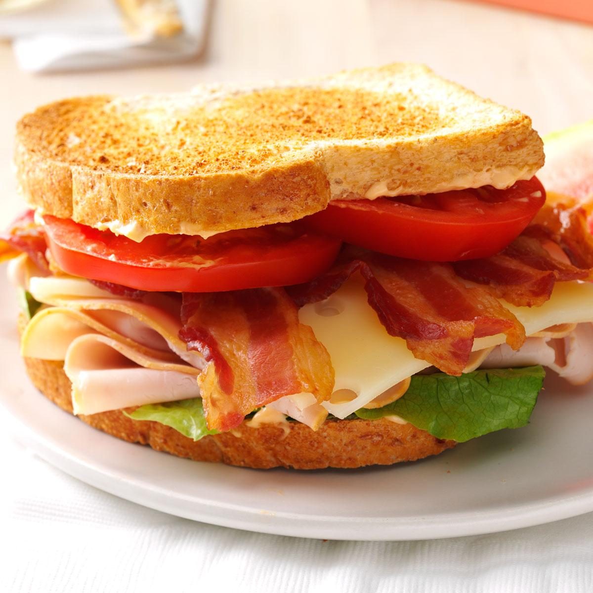 Turkey Club Sandwich with Chipotle Recipe: How to Make It