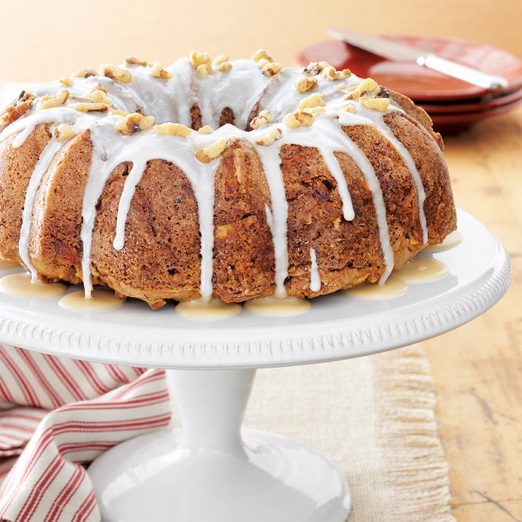 Caramel Apple Cake Recipe: How to Make It