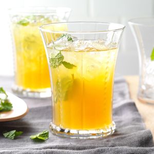 Apricot Lemonade Iced Tea