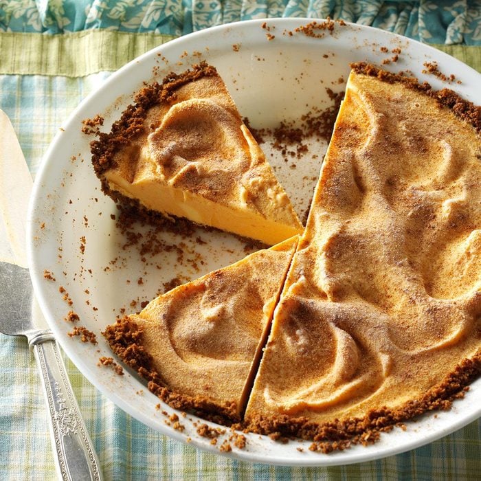 Pumpkin Gingersnap Ice Cream Pie