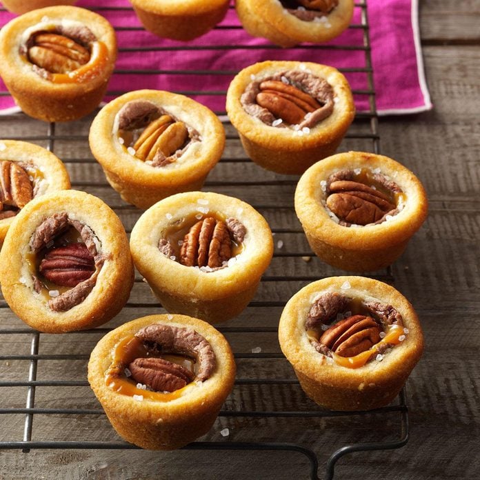 Salted Caramel Cookie Cups