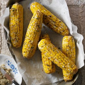 Buttery Horseradish Corn on the Cob