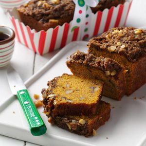 Pumpkin Bread with Gingerbread Topping