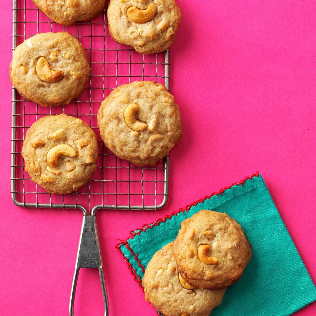 Salted Toffee Cashew Cookies