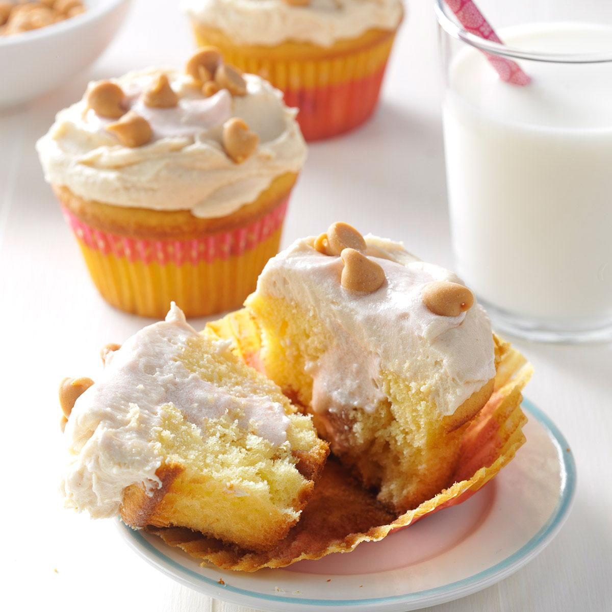 Peanut Butter & Jelly Cupcakes