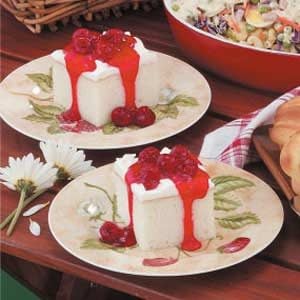 White Cake with Raspberry Sauce