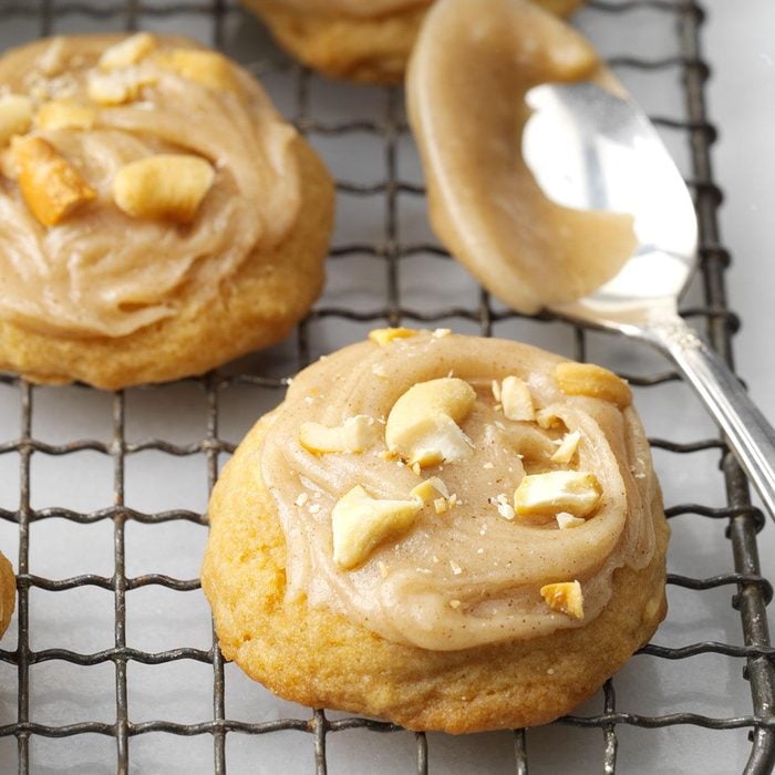 Frosted Cashew Cookies