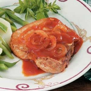 Pork Chops in Tomato Sauce