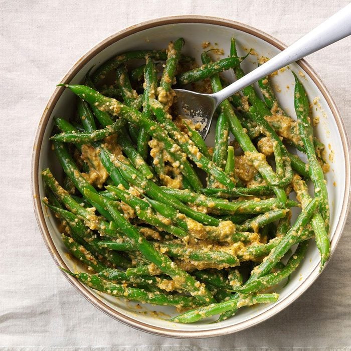 Green Beans in Red Pepper Sauce