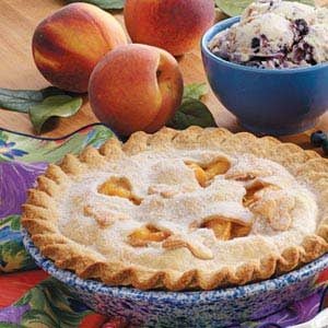 Fresh and Creamy Peach Pie