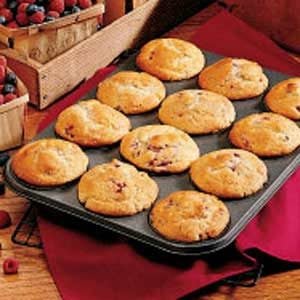 Sourcream Berry Muffins