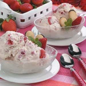 Cheesecake Strawberry Ice Cream