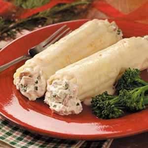 Chicken Manicotti with White Sauce