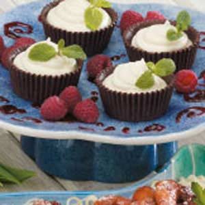 White Chocolate Mousse Cups