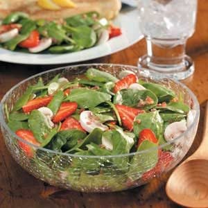 Strawberry Mushroom Spinach Salad