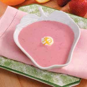 Chilled Strawberry Yogurt Soup