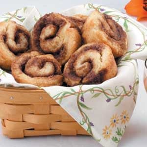 Homemade Jiffy Cinnamon Rolls