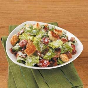 BLT Salad with Croutons
