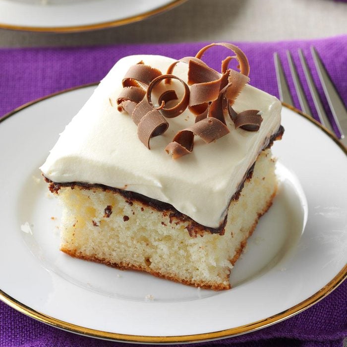 Fudge-Filled Vanilla Cake
