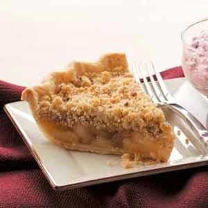 Cinnamon Apple Crumb Pie