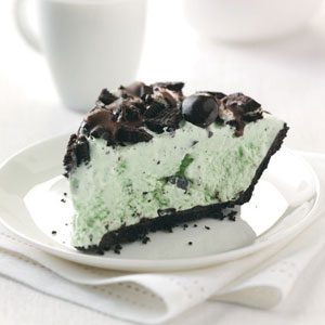 Easy Grasshopper Ice Cream Pie