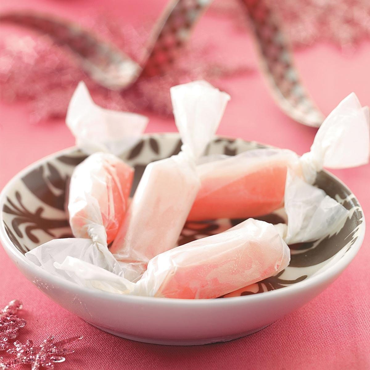 Old-Fashioned Peppermint Taffy