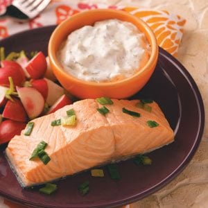 Chilled Salmon with Cucumber-Dill Sauce