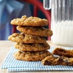 Chewy Oatmeal Cookies