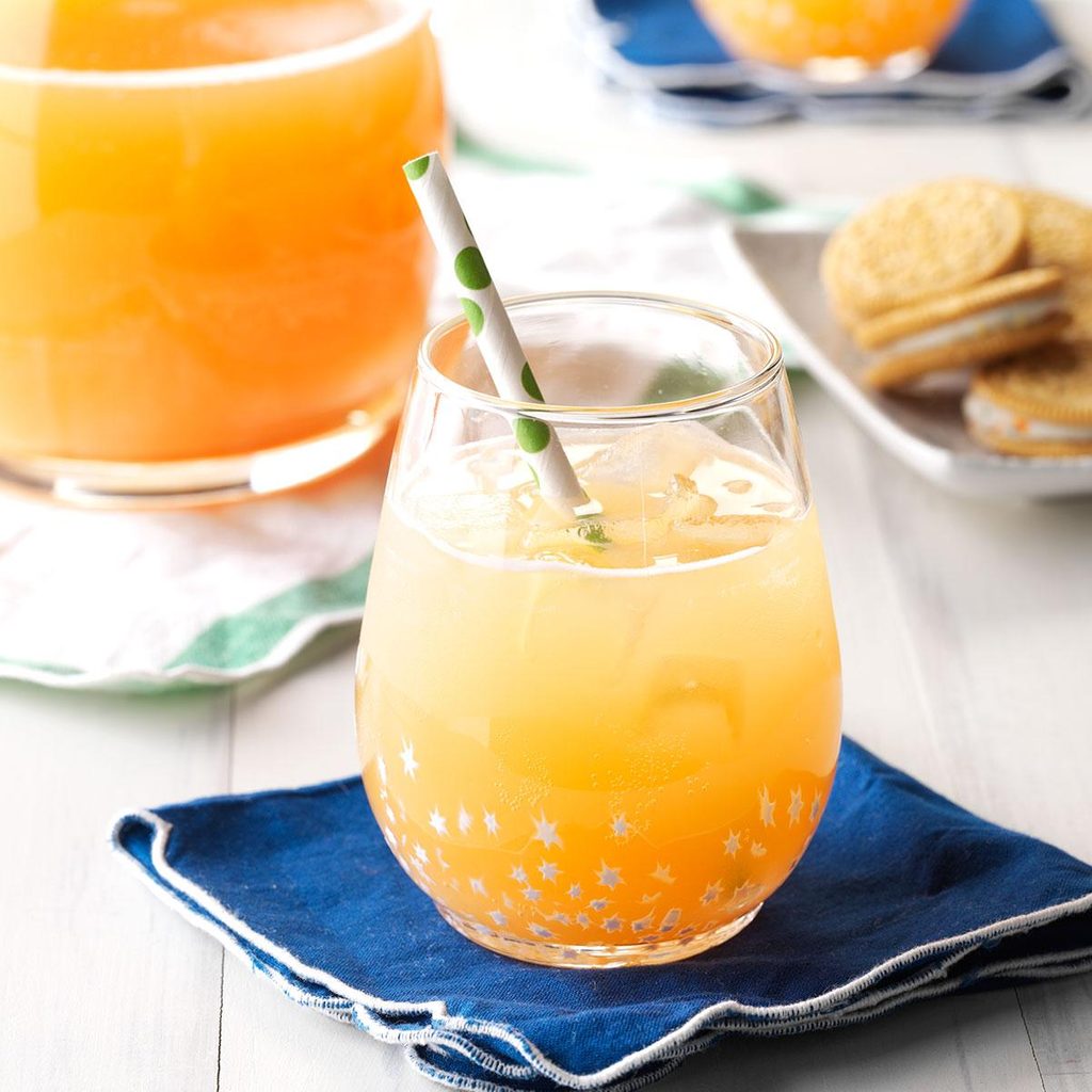 Santa’s Orange-Kissed Cocktail