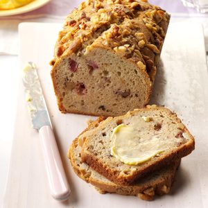 Strawberries ‘n’ Cream Bread