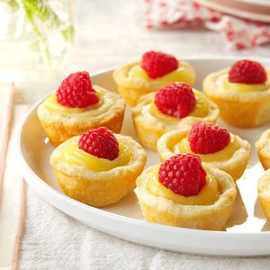 Mini Lemon Cheesecake Tarts