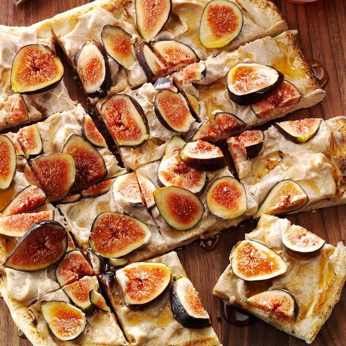 Grilled Fig and Honey Pizza