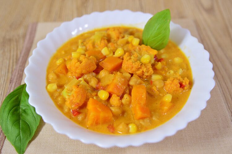 Hearty curry vegetable stew