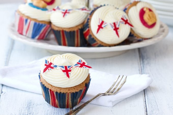 Royal cupcakes