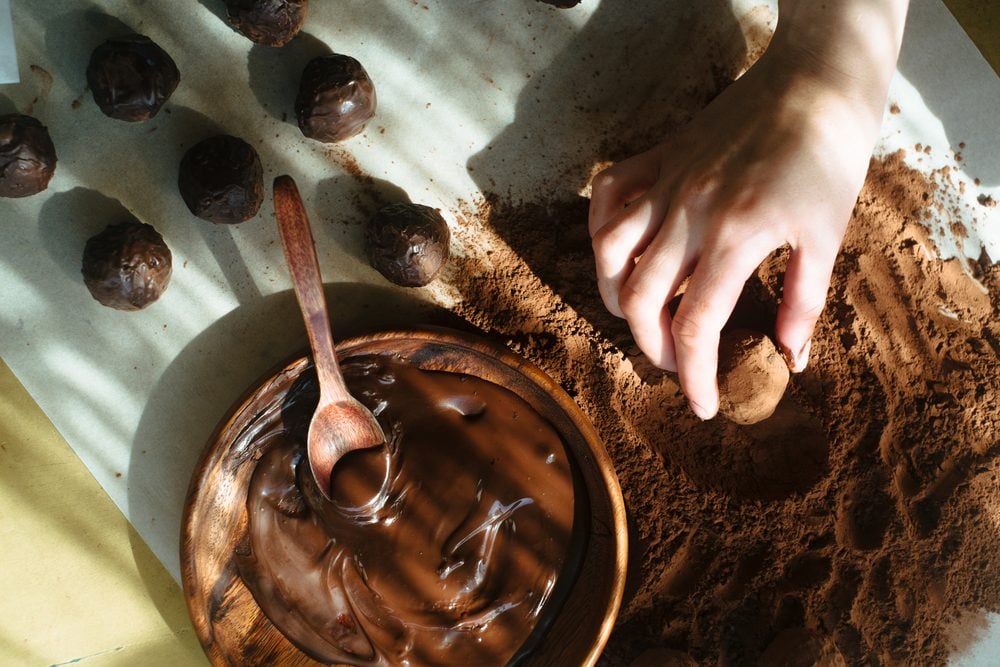 Making of craft chocolate candies