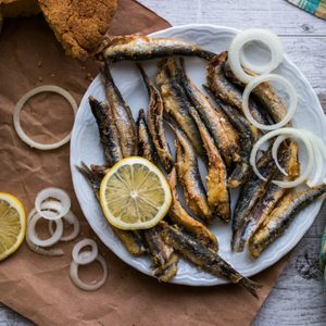 Turkish Hamsi Tava with cornbread / Fried Anchovies