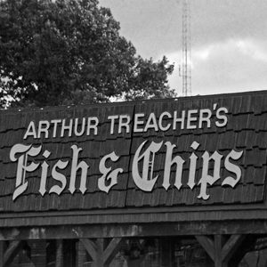 Arthur Treacher’s fish and chips logo