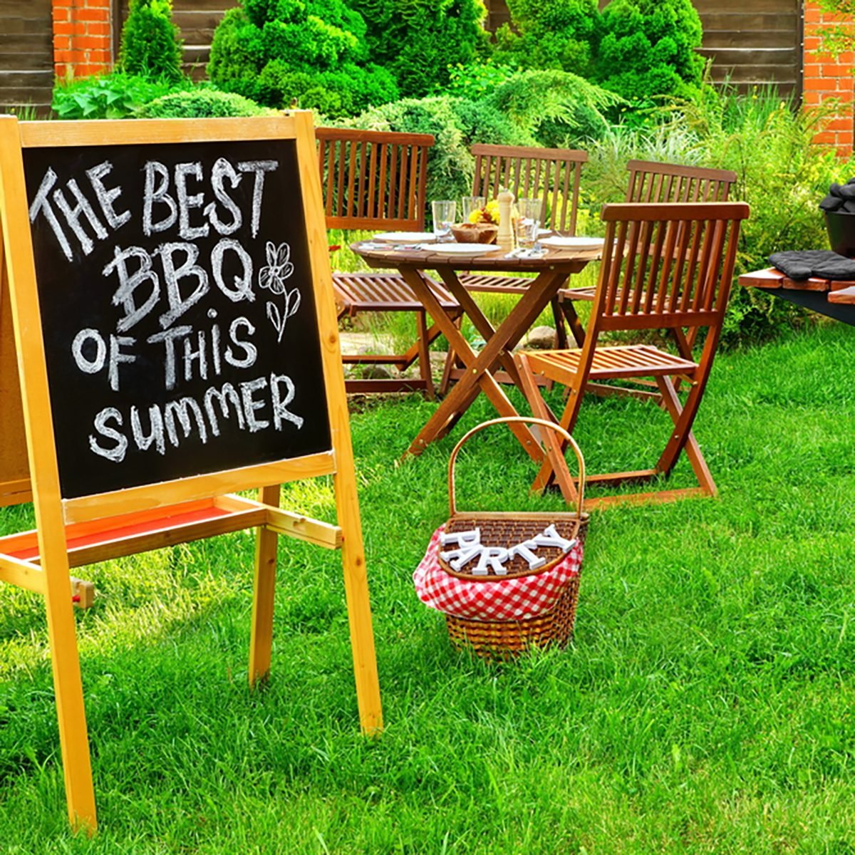 11 Insanely Smart Ideas For Your Backyard Party Taste Of Home