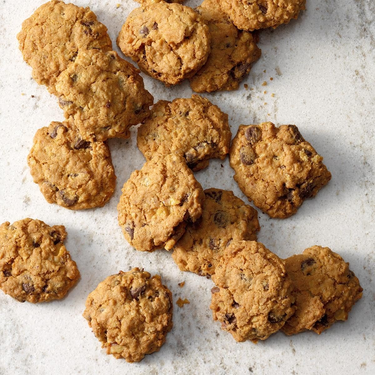 Air-Fryer Chocolate Chip Oatmeal Cookies