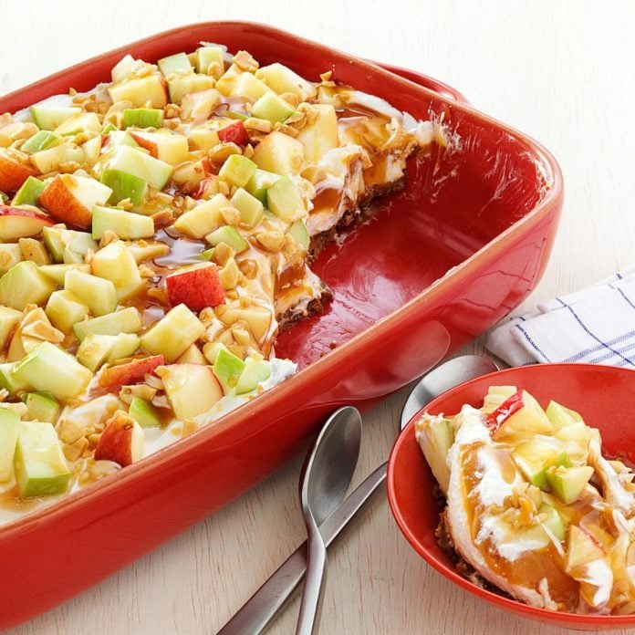 tempting caramel apple pudding with gingersnap crust
