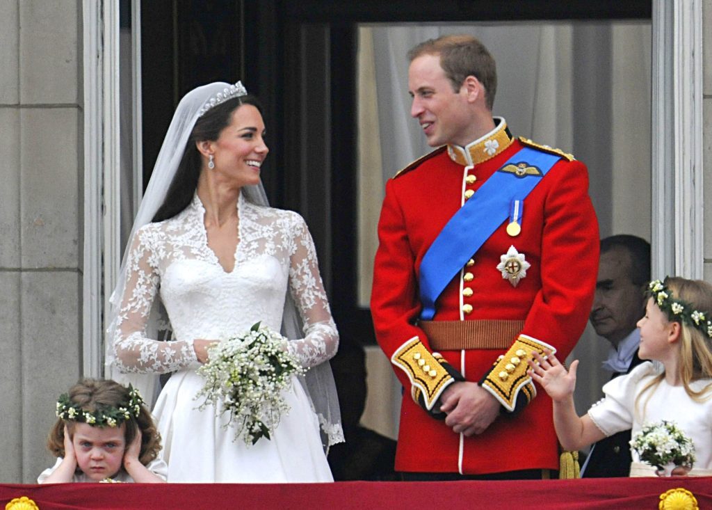 Here s Why Fruitcake Is the Traditional Royal  Wedding  Cake  